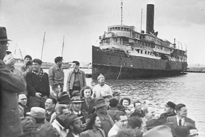 The Palmach, Immigration to Israel. 18 July 1947. Photo: Wikimedia Commons \ The Palmach Archive
