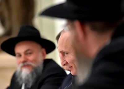 Russian President Vladimir Putin attends a meeting with World Jewish Congress president Ronald Lauder at the Kremlin in Moscow, Russia, April 19, 2016. REUTERS/Kirill Kudryavtsev/Pool