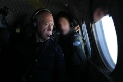 Israeli Defense Minister Yoav Gallant flies over the Gaza Strip in a IAF plane, On January 21, 2024. (Photo: Elad Malka/Defense Ministry).