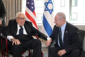 Israeli Prime Minister Benjamin Netanyahu met with Dr. Henry Kissinger, the Jewish former Secretary of State, in Manhattan this week. (Photo credit: Netanyahu office)