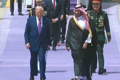 U.S. President Donald Trump is welcomed by Saudi Crown Prince Mohammed bin Salman during an official arrival ceremony in Riyadh, May 13, 2025. (Photo: Screenshot)