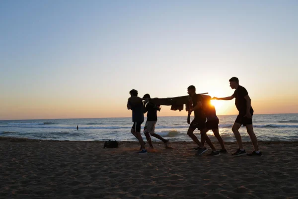 Israeli youth highly motivated to serve in IDF but lack trust in leadership, new survey finds