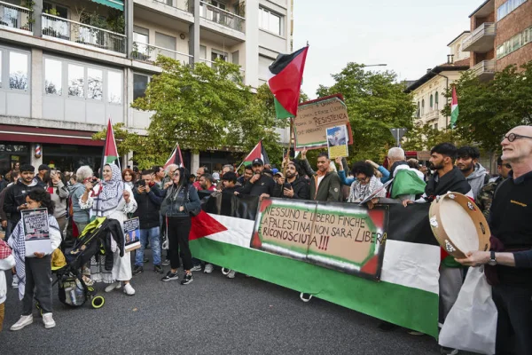 Italian online form to 'map Zionist tourism' draws comparison to fascist-era persecution of Jews