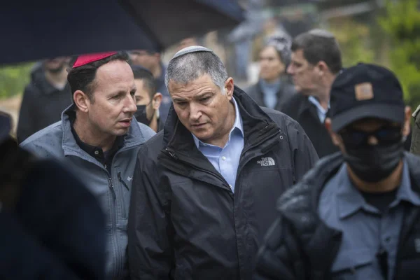 Iran & Turkey are trying to influence Israeli elections, officials warn