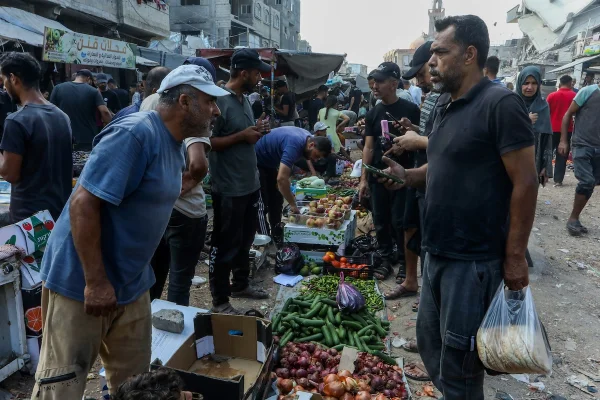 Commercial shipments into Gaza suspended amid Hamas tax dispute