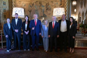 Prime Minister Netanyahu, his wife Sara and President Trump met – after the welcoming – with the family of fallen hostage Master-Sgt. Ran Gvili of blessed memory, December 29, 2025 Photo: GPO News Telegram