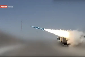 Iran fires a missile (Photo: Screenshot/Tasnim News)