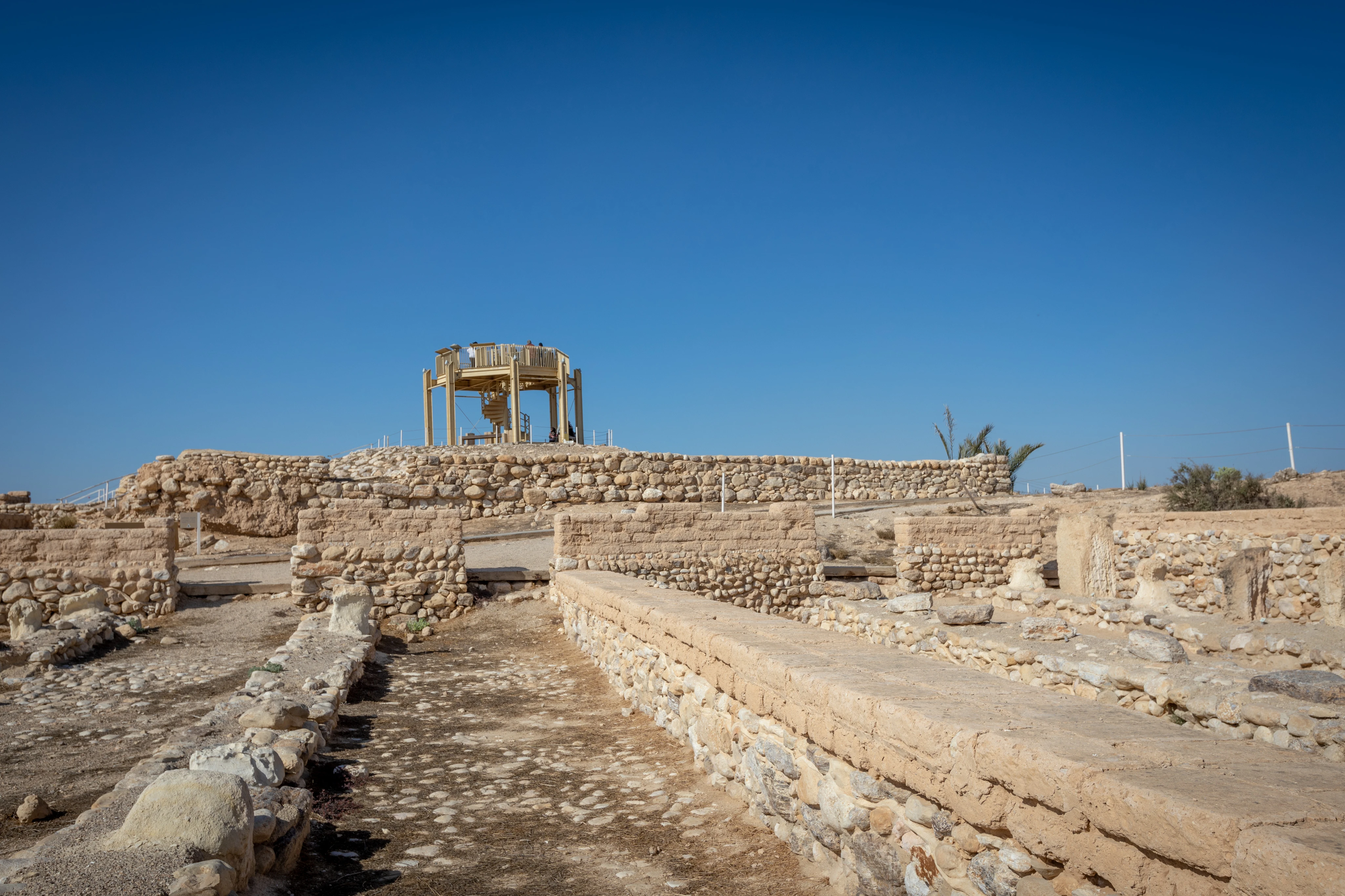 Tel Sheva (Tel Be’er Sheva), an archaeological site in southern Israel identified with the biblical town of Beersheba. December 2020. (Photo: Shutterstock)