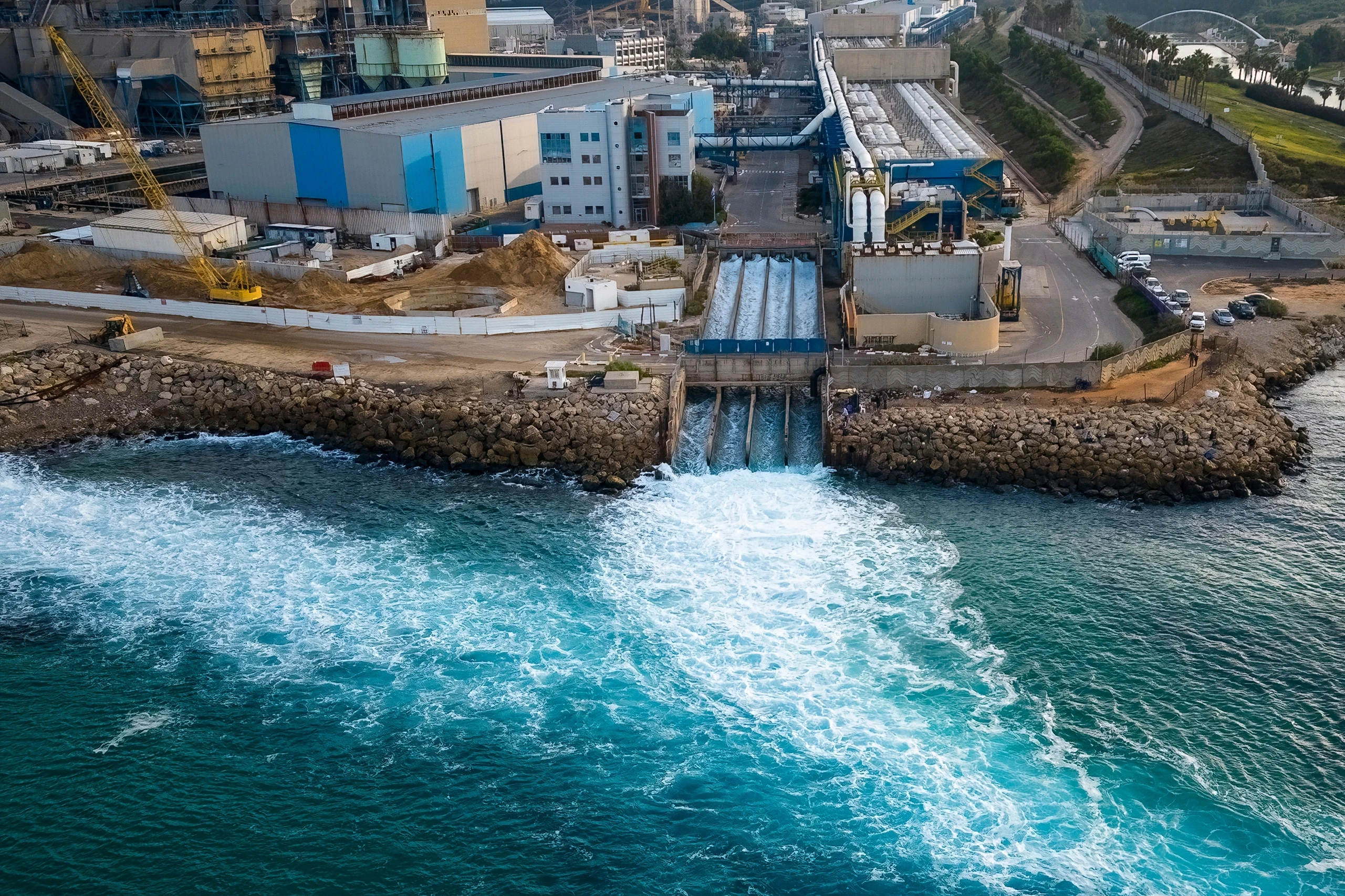 Top view of the largest water desalination facility in the world, Hadera Israel. (Photo: Shutterstock)