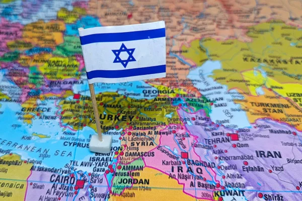 Israel alone before history?