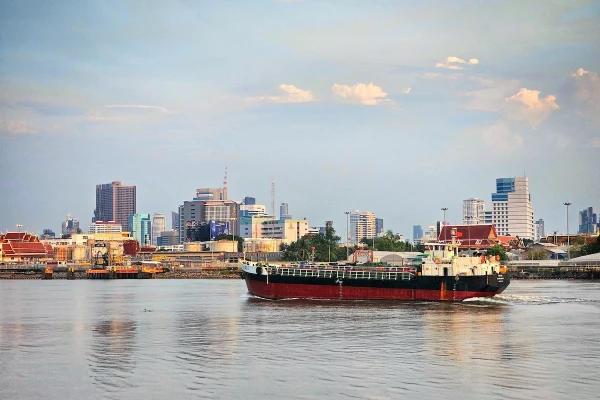 Gulf states unable to ship fertilizer ingredients, posing potential threat to food supply