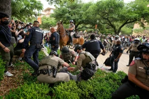Texas state troopers arrest a man at a pro-Palestinian protest at the University of Texas, during the ongoing conflict between Israel and the Palestinian Islamist group Hamas, in Austin, Texas, U.S. April 24, 2024 (Photo: Jay Janner/Austin Statesman/USA Today Network via REUTERS).