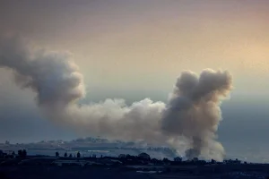 Smoke billows after an Israel air raid targeting Hezbollah somewhere in the area near the southern Lebanese city of Nabatieh. Photo: Reuters
