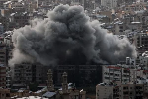 Smoke billows over Beirut's southern suburbs after an Israeli strike, amid the ongoing hostilities between Hezbollah and Israeli forces, as seen from Baabda, Lebanon, November 24, 2024. REUTERS/Mohamed Azakir