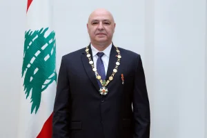 Newly-elected Lebanese President Joseph Aoun poses for a picture at the presidential palace in Baabda, Lebanon, January 9, 2025. Dalati Nohra/Handout via REUTERS