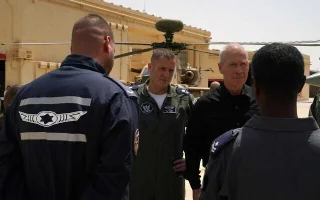 Israeli Air Force Commander Tomer Bar, left, and Defense Minister Yoav Gallant speak to members of the Air Force at Ramon air base, August 15, 2023. (Photo: Israeli Defense Ministry)