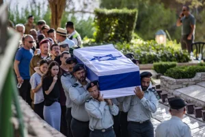 Family and friends of Israeli soldier Senior Staff Sergeant Major Elon Waiss attend his funeral at the Mount Herzl Military Cemetery in Jerusalem on June 16, 2024. He was killed in combat in the southern Gaza Strip (Photo: Oren Ben Hakoon/Flash90).