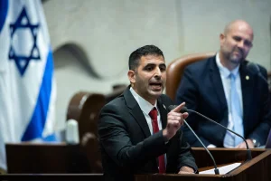 download high resolution download low resolution add to lightbox file name: F240929YS116 File Size: 3606 KB caption (en): Communications Minister Shlomo Karai attends a vote at the plenum hall of the Knesset, the Israeli Parliament in Jerusalem on September 29, 2024. Photo by Yonatan Sindel/Flash90