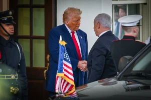 US President Donald Trump welcomes Israeli prime Minister Benjamin Netanyahu at the White House in Washington D.C., April 7, 2025. Photo by Liri Agami/Flash90