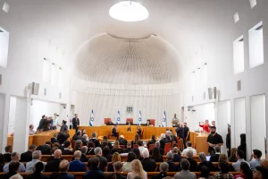 A court case at the Supreme Court in Jerusalem, hearing for petitions against the Israeli government’s decision to fire Shin Bet chief Ronen Bar. April 8, 2025. Photo by Chaim Goldberg/FLASH90