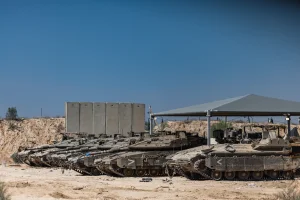 Israeli soldiers seen at a staging area near the Israeli-Gaza border, southern Israel, May 8, 2025. Photo by Chaim Goldberg/Flash90