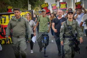 Israeli soldiers with PTSD demand better rights and conditions from the government as they protest and block Ayalon highway in Tel Aviv, August 07, 2025. Photo by Avshalom Sassoni/FLASH90