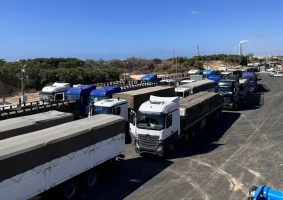 Humanitarian aid trucks entering the Gaza Strip, December 10, 2024 (Photo by COGAT).