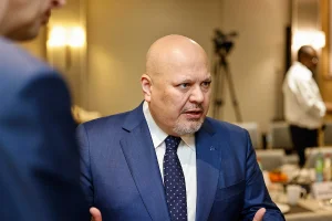 ICC Bar Association President Karim Khan moderating the Closing Panel at the ICTY Legacy Symposium. December 19, 2017 (Photo by: Raoul Somers).