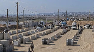 An American company is inspecting thousands of vehicles from Gaza as they try to move north (Photo used under section 27A of the copyright law).