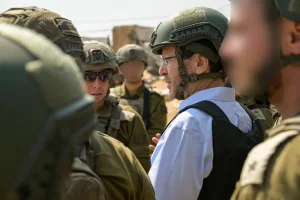 Isaac Herzog in Gaza border with IDF soldiers, July 23 2025. Photo: Isaac Hezog X