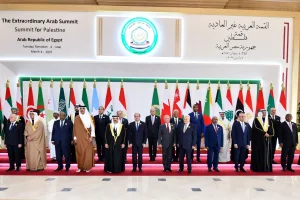 Egyptian President Abdel Fattah el-Sisi with leaders as Egypt hosts emergency Arab summit to discuss Palestinian developments, at Egypt's New Administrative Capital in Cairo, March 4, 2025. Egyptian Presidency/Handout via REUTERS