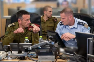 Chief of the General Staff, LTG Herzi Halevi, in the IAF’s Special Operations Headquarters. Photo: IDF