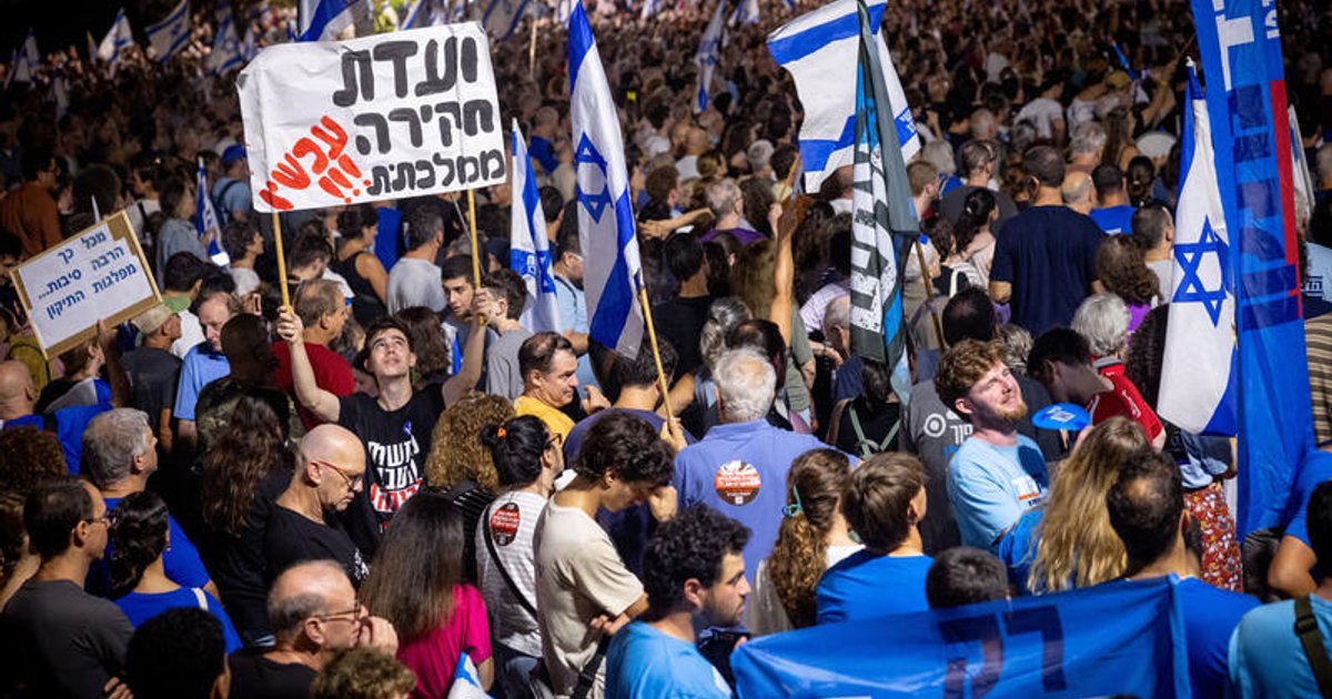 October Council holds massive rally in Tel Aviv's Hostages Square ahead of elections