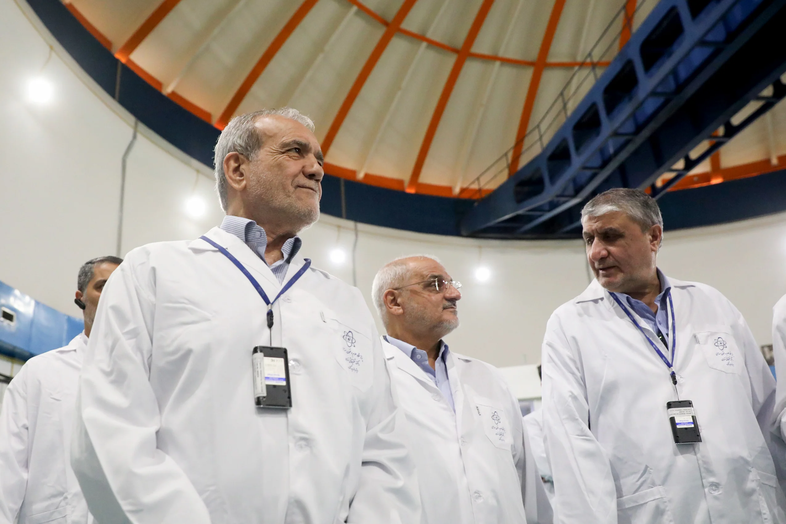 Iranian President Masoud Pezeshkian (left) and Mohammad Eslami, head of Iran’s Atomic Energy Organization, tour the country’s nuclear facilities in Tehran on November 2, 2025. (Photo: via Reuters)