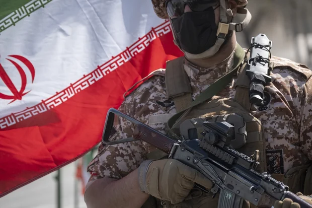 Defections within Iran’s security forces creating ‘critical mass’ for rapid regime collapse
