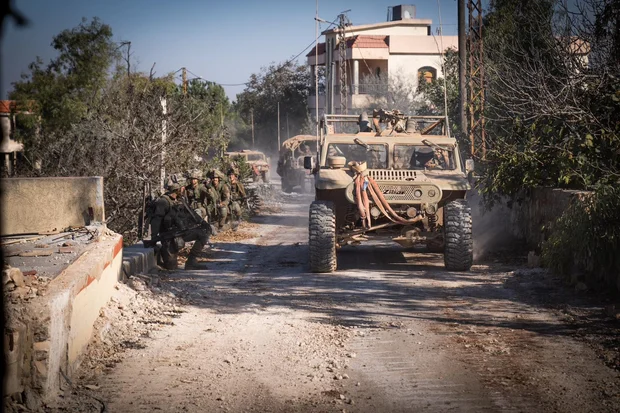 Reports: Iran cancelled all flights in the country from 9:00 p.m. to 6:00 a.m. | IDF soldiers in close-quarters combat with Hezbollah terrorists in cooperation with IAF