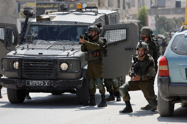 Following Hebron terror attack, right-wing coalition members and local officials point finger at security forces