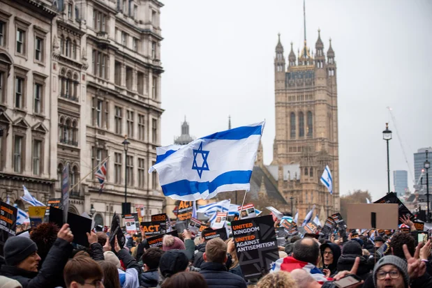 ‘Zero tolerance for antisemitism’ - Tens of thousands march on Sunday against antisemitism in London