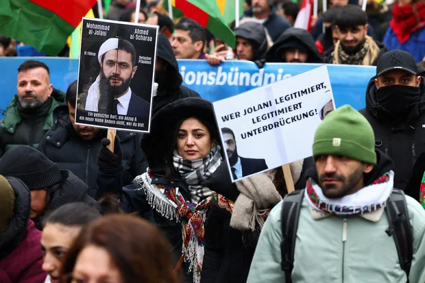 2026-01-24T145528Z_1462973045_RC2Q7JACJIKW_RTRMADP_3_SYRIA-SECURITY-KURDS-GERMANY-PROTEST.jpg