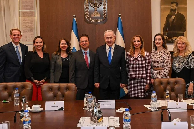Christian and Jewish faith leaders visit Israel, tell Netanyahu: Stand strong against external pressures