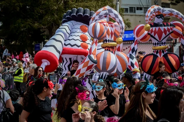 Hostage families blast plans for first Jerusalem Purim parade in 40 years