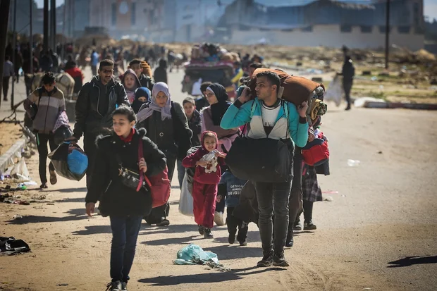 Gazan writer speaks out: 'Many Gazans hope that Israel will end the war and eliminate Hamas quickly'