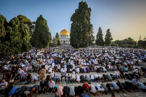 Israeli security establishment calls for limited Ramadan Temple Mount access due to security challenges