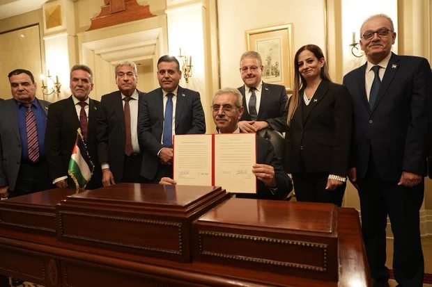 Palestinian technocratic committee to oversee Gaza reconstruction announces mission statement – 'We embrace peace’