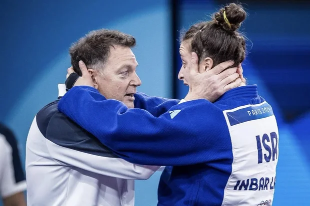 Triunfo de los judokas israelíes en los Juegos Olímpicos de París 2024: Paltchik gana el bronce y Lanir la plata