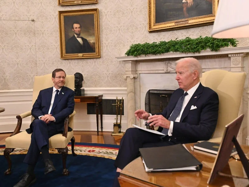 Israeli President Isaac Herzog meets with US President Joe Biden in the Oval Office, at the White House, October 26, 2022. (Photo: Kobi Gideon/GPO)