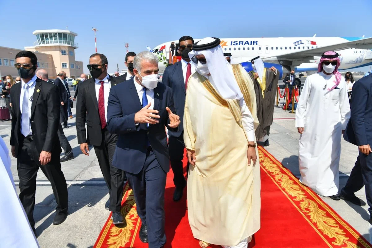 Foreign Minister Yair Lapid arrives in Bahrain for his for official visit, Sept. 30, 2021 (Photo: Shlomi Amsalem/GPO)