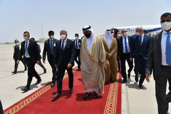 FM Yair Lapid greeted by UAE Minister of State H.E. Ahmed Al Sayegh upon his arrival in Abu Dhabi, June 29, 2021 (Photo: Israel Ministry of Foreign Affairs/Twitter)