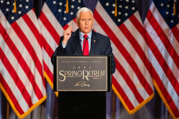 Mike-Pence-US-Flag.jpg