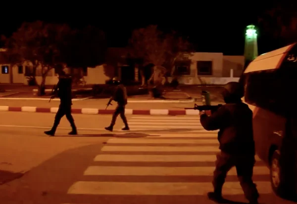Tunisian naval guard kills 4 in shooting at Djerba synagogue